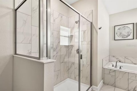 Villa ou maison à vendre à Kissimmee, Floride: 6 chambres, 304.25 m2 № 2402831 - photo 18