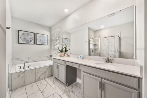 Villa ou maison à vendre à Kissimmee, Floride: 6 chambres, 304.25 m2 № 2402831 - photo 28
