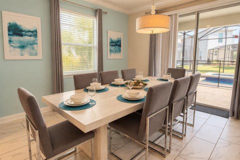 Villa ou maison à vendre à Kissimmee, Floride: 6 chambres, 304.25 m2 № 2402831 - photo 6