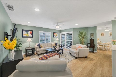 Villa ou maison à vendre à Sarasota, Floride: 2 chambres, 127.65 m2 № 2396425 - photo 5