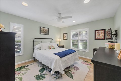 Villa ou maison à vendre à Sarasota, Floride: 2 chambres, 127.65 m2 № 2396425 - photo 15