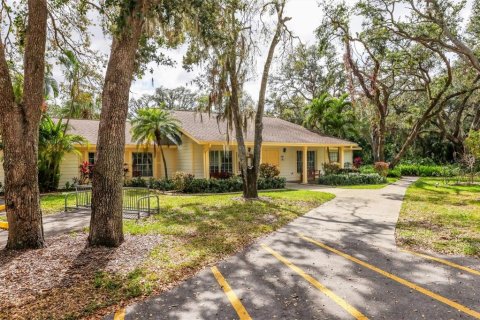 Villa ou maison à vendre à Sarasota, Floride: 2 chambres, 127.65 m2 № 2396425 - photo 27