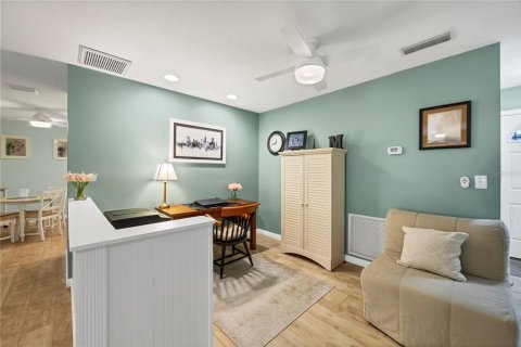 Villa ou maison à vendre à Sarasota, Floride: 2 chambres, 127.65 m2 № 2396425 - photo 9