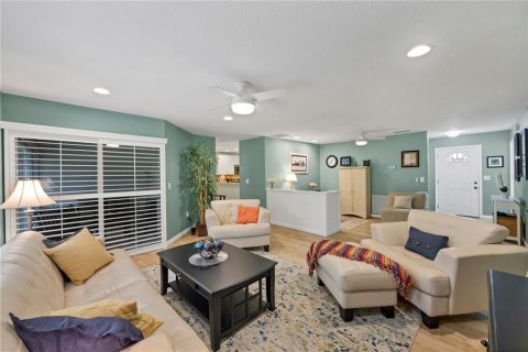 Villa ou maison à vendre à Sarasota, Floride: 2 chambres, 127.65 m2 № 2396425 - photo 2
