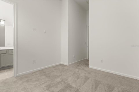 Casa en venta en Orlando, Florida, 12 dormitorios, 440.17 m2 № 2213138 - foto 22