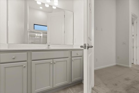 Casa en venta en Orlando, Florida, 12 dormitorios, 440.17 m2 № 2213138 - foto 19