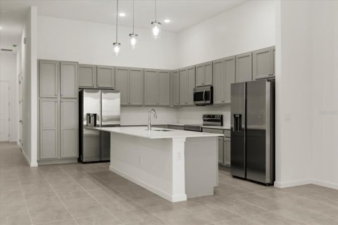 Casa en venta en Orlando, Florida, 12 dormitorios, 440.17 m2 № 2213138 - foto 7