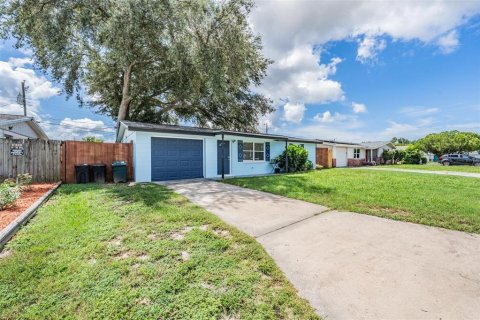 Casa en venta en Holiday, Florida, 3 dormitorios, 93.46 m2 № 1909446 - foto 2