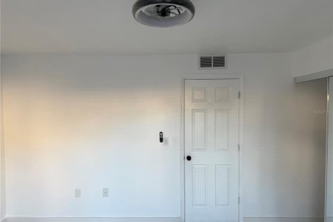 Condominio en venta en Sarasota, Florida, 1 dormitorio, 68.65 m2 № 2205983 - foto 13