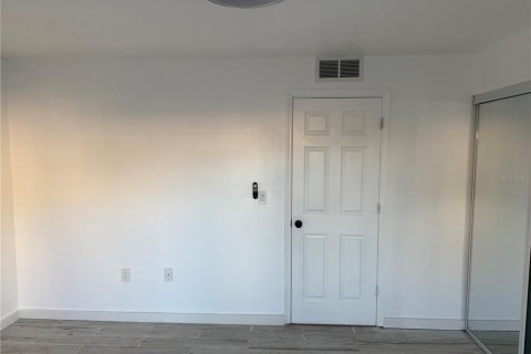 Condominio en venta en Sarasota, Florida, 1 dormitorio, 68.65 m2 № 2205983 - foto 14