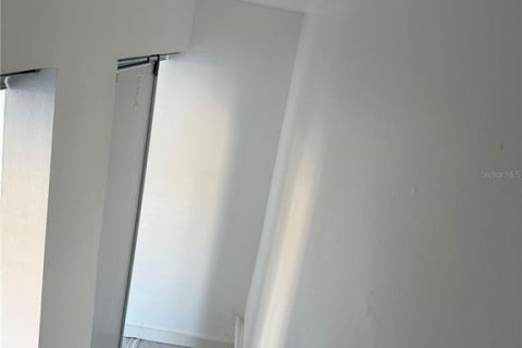 Condominio en venta en Sarasota, Florida, 1 dormitorio, 68.65 m2 № 2205983 - foto 12