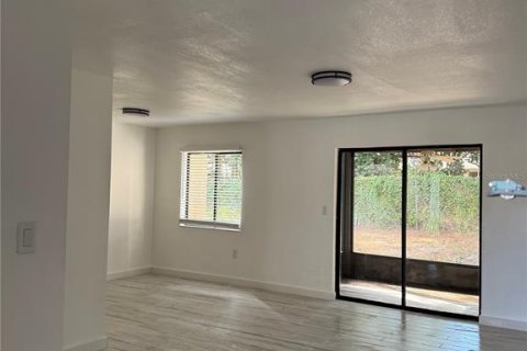 Condominio en venta en Sarasota, Florida, 1 dormitorio, 68.65 m2 № 2205983 - foto 4