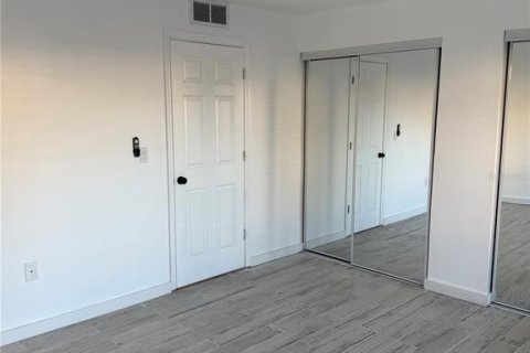 Condominio en venta en Sarasota, Florida, 1 dormitorio, 68.65 m2 № 2205983 - foto 10