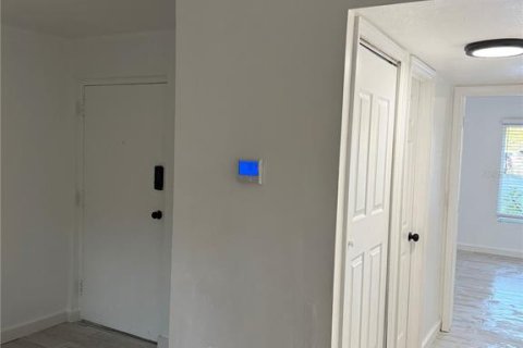 Condominio en venta en Sarasota, Florida, 1 dormitorio, 68.65 m2 № 2205983 - foto 20