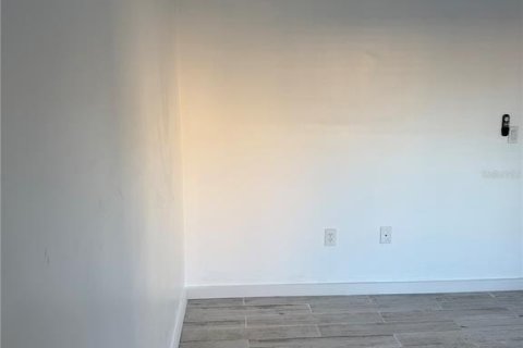 Condominio en venta en Sarasota, Florida, 1 dormitorio, 68.65 m2 № 2205983 - foto 7
