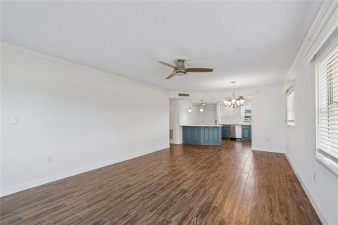 Купить кондоминиум в Сент-Питерсберг, Флорида 5 комнат, 97.55м2, № 2223022 - фото 18