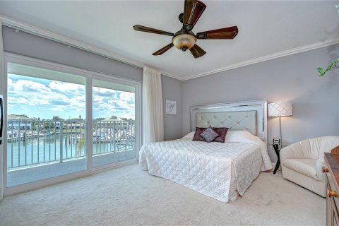 Condo in Saint Petersburg, Florida, 2 bedrooms  № 1815750 - photo 19