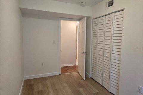 Apartamento en alquiler en Sarasota, Florida, 2 dormitorios, 74.32 m2 № 1678373 - foto 9