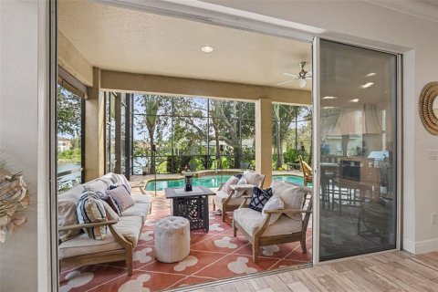Villa ou maison à vendre à Tampa, Floride: 5 chambres, 302.12 m2 № 2400242 - photo 23