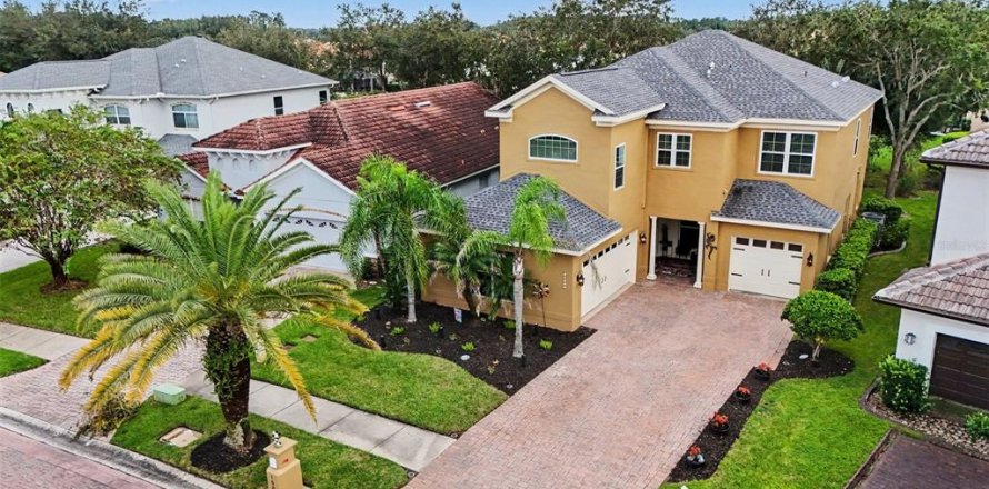 Villa ou maison à Tampa, Floride 5 chambres, 302.12 m2 № 2400242