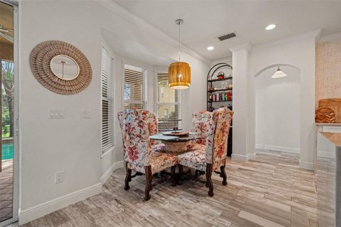 Villa ou maison à vendre à Tampa, Floride: 5 chambres, 302.12 m2 № 2400242 - photo 7