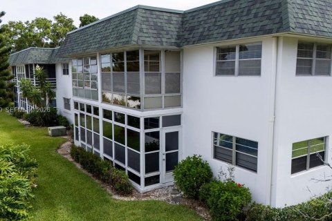 Copropriété à louer à Vero Beach, Floride: 2 chambres, 92.9 m2 № 2154601 - photo 2