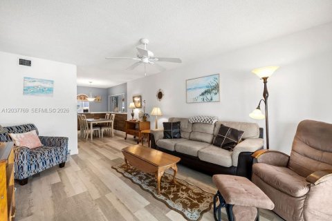Copropriété à louer à Vero Beach, Floride: 2 chambres, 92.9 m2 № 2154601 - photo 10