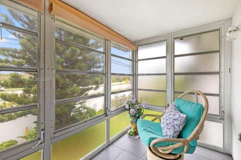 Copropriété à louer à Vero Beach, Floride: 2 chambres, 92.9 m2 № 2154601 - photo 12