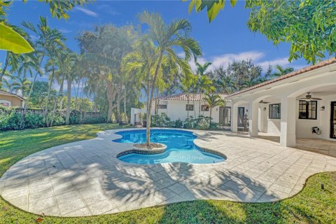 Casa en alquiler en Palmetto Bay, Florida, 4 dormitorios, 265.98 m2 № 1471174 - foto 3