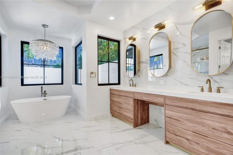 Casa en alquiler en Palmetto Bay, Florida, 4 dormitorios, 265.98 m2 № 1471174 - foto 24
