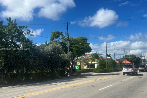 Propiedad comercial en venta en Miami, Florida, 283.44 m2 № 2054695 - foto 22