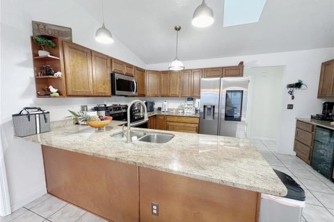 Casa en venta en Ocala, Florida, 4 dormitorios, 180.69 m2 № 1918143 - foto 7