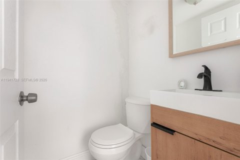 Villa ou maison à vendre à North Miami Beach, Floride: 3 chambres, 145.02 m2 № 1998946 - photo 13