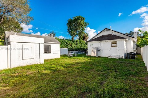 Villa ou maison à vendre à North Miami Beach, Floride: 3 chambres, 145.02 m2 № 1998946 - photo 25