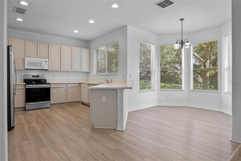 Casa en venta en Clermont, Florida, 4 dormitorios, 277.22 m2 № 1744260 - foto 5