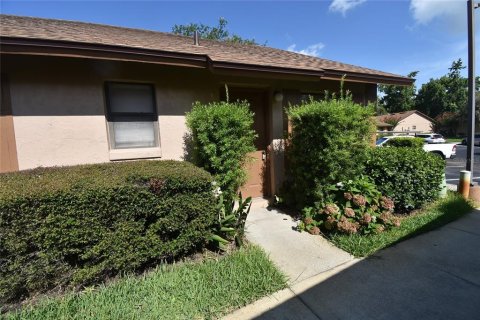 Casa en alquiler en Winter Garden, Florida, 2 dormitorios, 86.4 m2 № 1869435 - foto 1