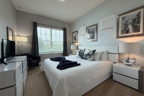 Touwnhouse à vendre à Kissimmee, Floride: 5 chambres, 201.51 m2 № 2410397 - photo 11