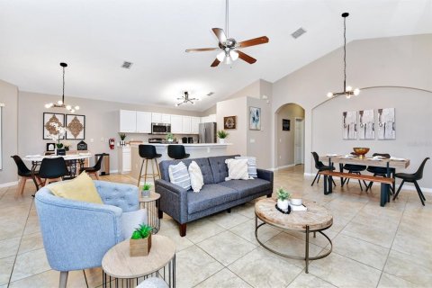Casa en venta en Kissimmee, Florida, 4 dormitorios, 176.7 m2 № 2150810 - foto 18