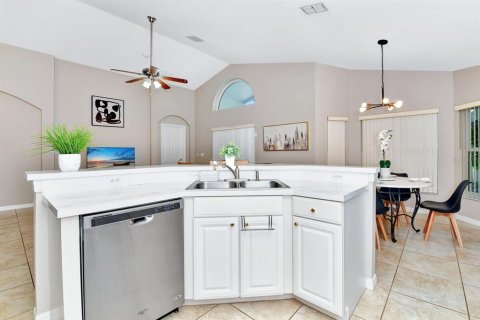 Casa en venta en Kissimmee, Florida, 4 dormitorios, 176.7 m2 № 2150810 - foto 16