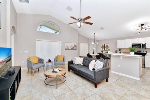 Casa en venta en Kissimmee, Florida, 4 dormitorios, 176.7 m2 № 2150810 - foto 4