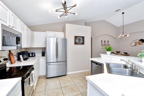 Casa en venta en Kissimmee, Florida, 4 dormitorios, 176.7 m2 № 2150810 - foto 13