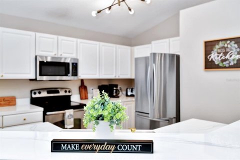 Casa en venta en Kissimmee, Florida, 4 dormitorios, 176.7 m2 № 2150810 - foto 19