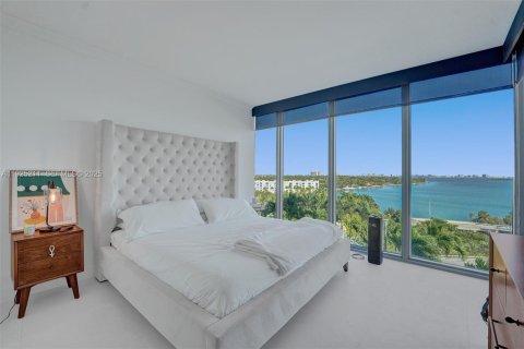 Condominio en venta en Miami, Florida, 1 dormitorio, 71.81 m2 № 1984343 - foto 8
