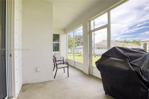 Villa ou maison à vendre à Port St. Lucie, Floride: 4 chambres, 217.11 m2 № 2085409 - photo 9