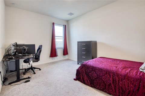 Villa ou maison à vendre à Port St. Lucie, Floride: 4 chambres, 217.11 m2 № 2085409 - photo 7