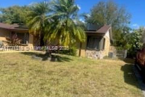 House in Miami, Florida 3 bedrooms, 175.31 sq.m. № 1693213 - photo 7