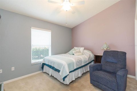 House in Zephyrhills, Florida 3 bedrooms, 162.49 sq.m. № 1835822 - photo 26