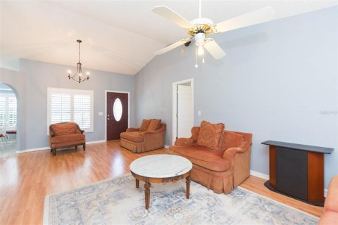 House in Zephyrhills, Florida 3 bedrooms, 162.49 sq.m. № 1835822 - photo 7