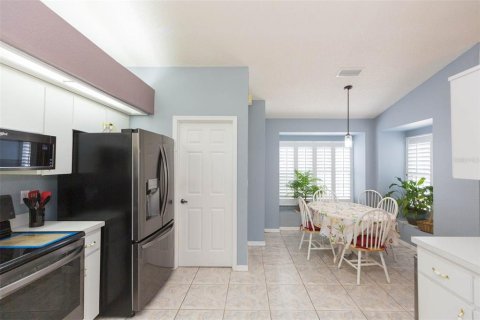 House in Zephyrhills, Florida 3 bedrooms, 162.49 sq.m. № 1835822 - photo 21