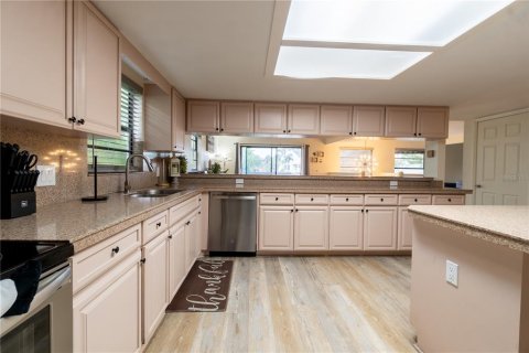 House in Bradenton, Florida 3 bedrooms, 193.61 sq.m. № 2259425 - photo 24